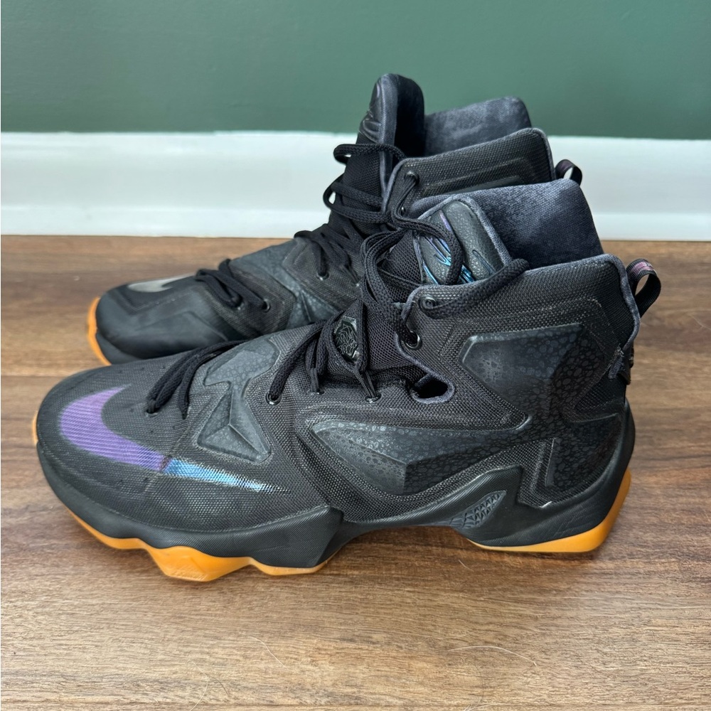 Lebron James XIII (13)